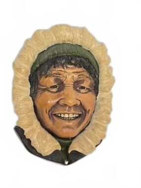 Bosson Eskimo / Vintage Head Chalkware / Made in England / As Found